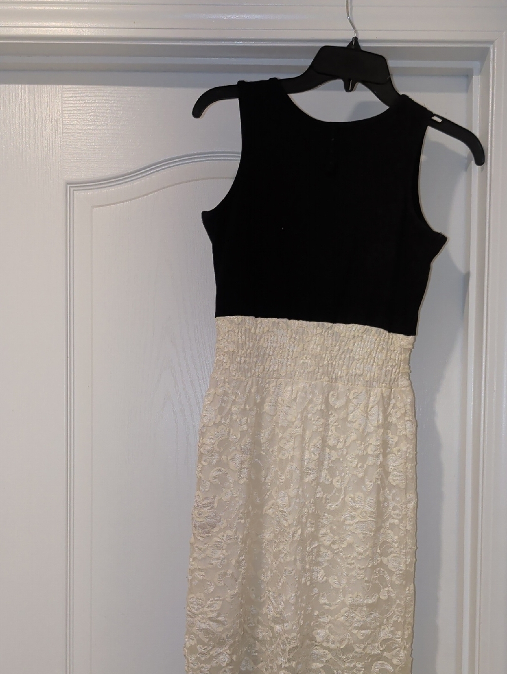 Backless Black Tank Top with Ivory Lace Skirt Dress - Picture 4 of 7
